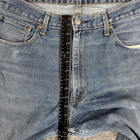 Levi's Jeans Mens Size 38x34 Blue Straight Leg Relaxed Fit Denim Classic Pants - Picture 4 of 11